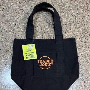 NWT TRADER JOE’S Black Canvas Tote Bag Trick or Treat limited Edition